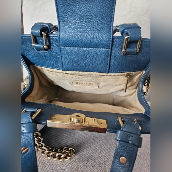 Chanel Grained Calfskin Stitched Small Label Click Shopper Tote Blue - Picture 2 of 10